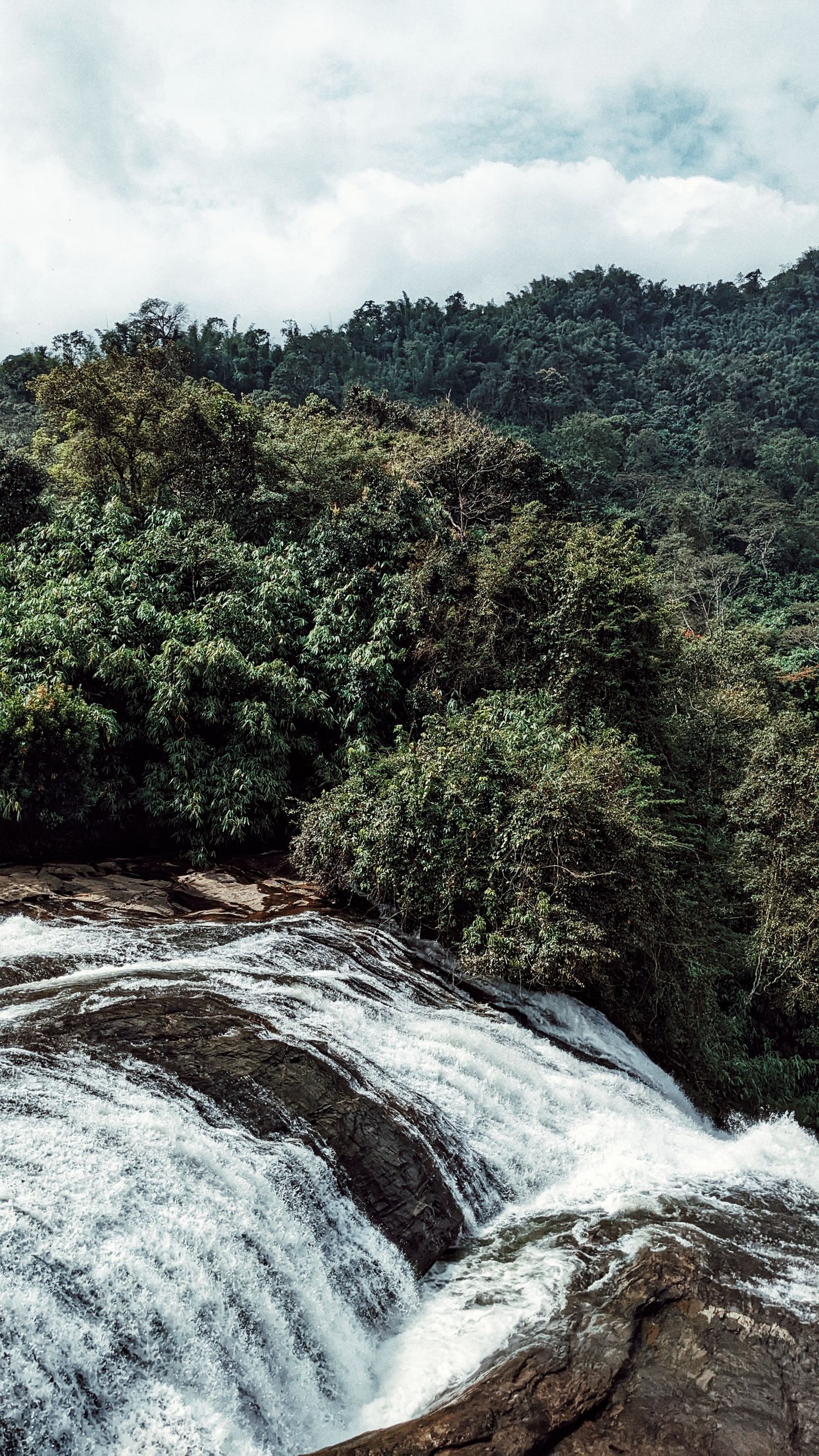Nongriat & Rainbow Falls Trek